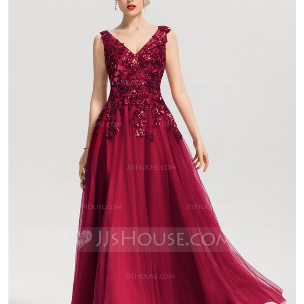 Red Sequin A-Line/V-neck Floor Length Tulle Dress